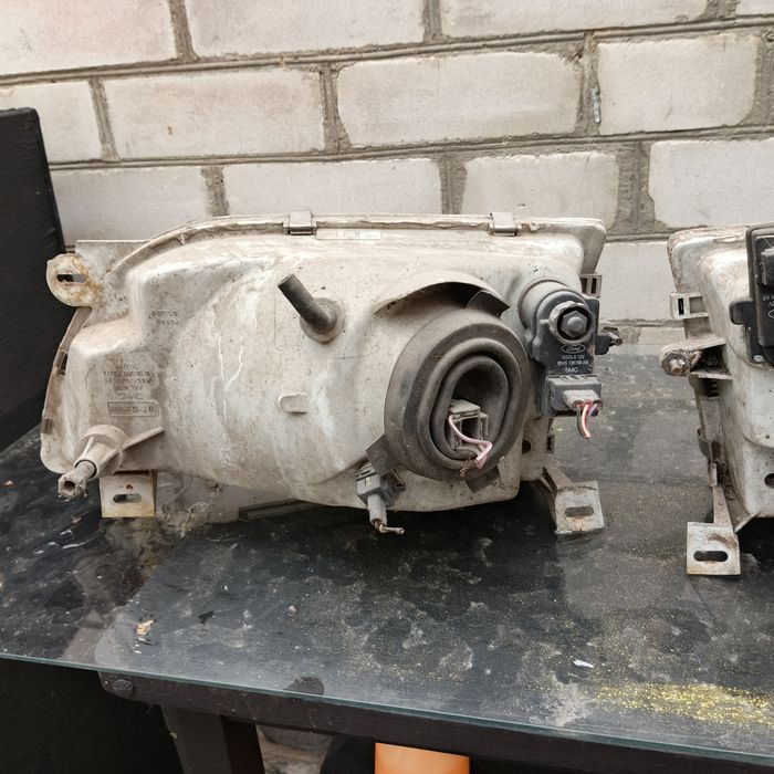 Фары передние Ford Transit 2.5 D/TD 1992-2000 (стеклянные) 2400 пара