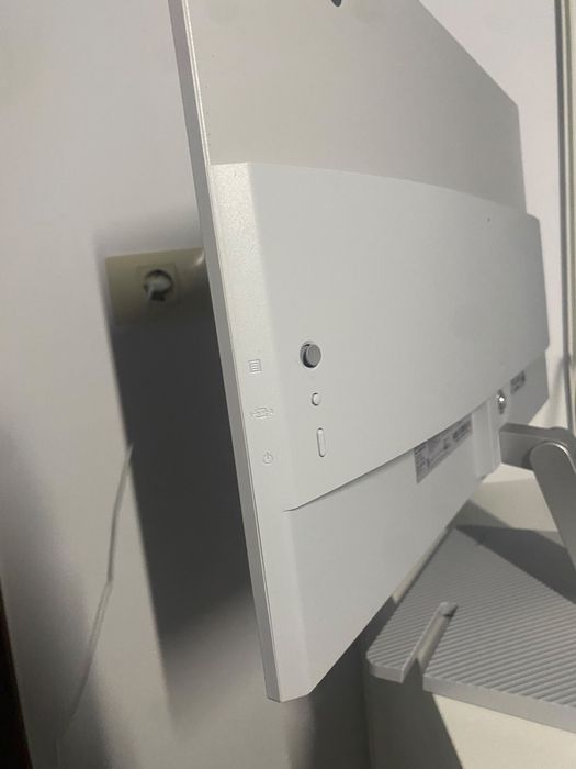 Monitor Lenovo L27i