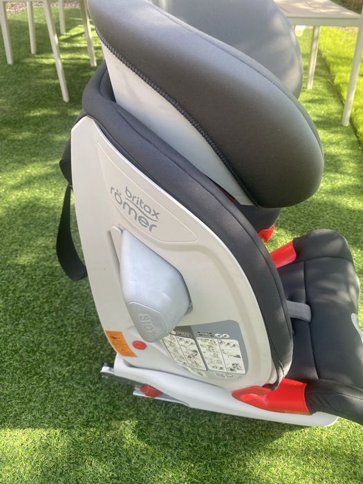 Автокрісло Britax-Romer Advansafix III (1,2,3 група) від (9-36 кг.)
