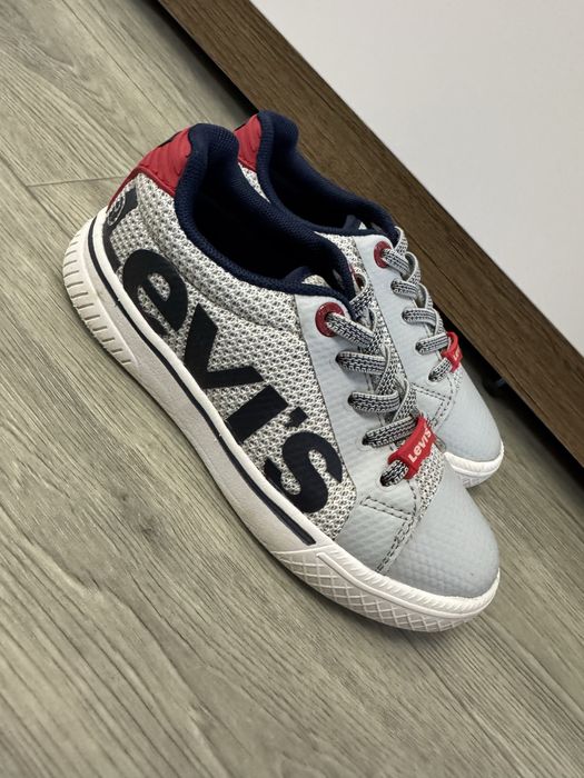 Кеди, кросівки, Levi’s