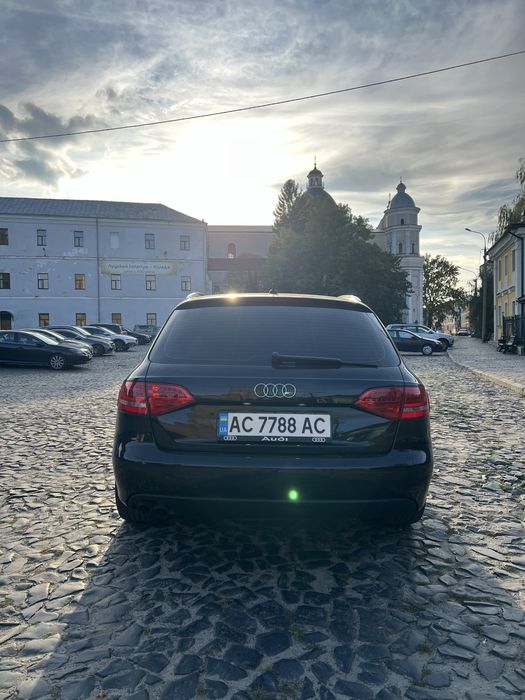 Продам Audi A4B8