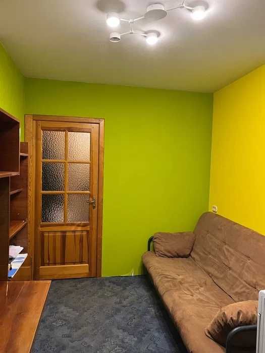 3к.кв, норм житл стан, біля парку Совки, 10 мін к метро