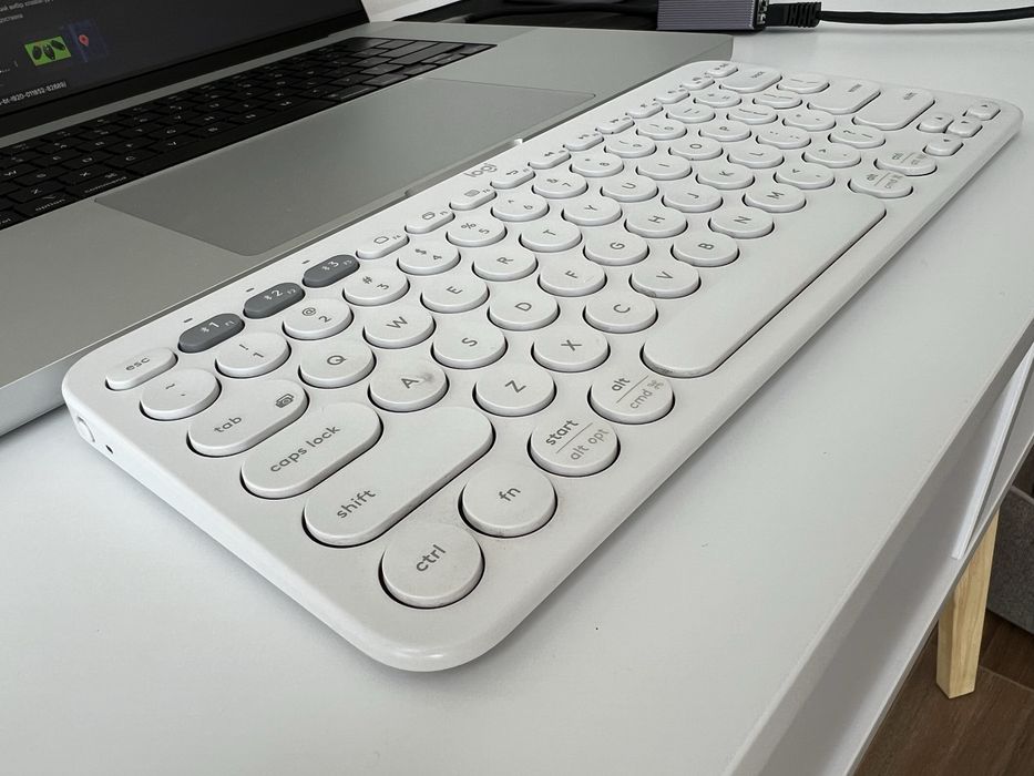 Клавіатура LOGITECH K380