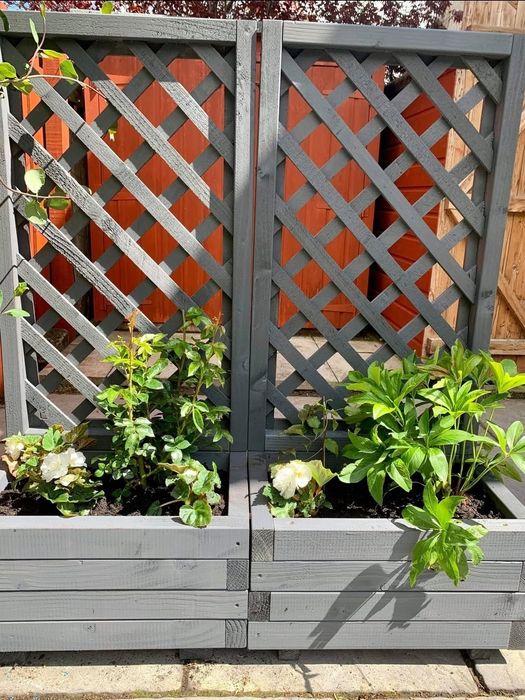 Donice ogrodowe z pergolą