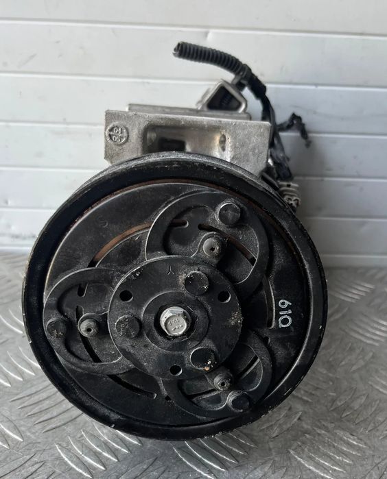 Compressor Ar Condicionado Renault Clio IV 1.5 DCI Ref: 926002352R