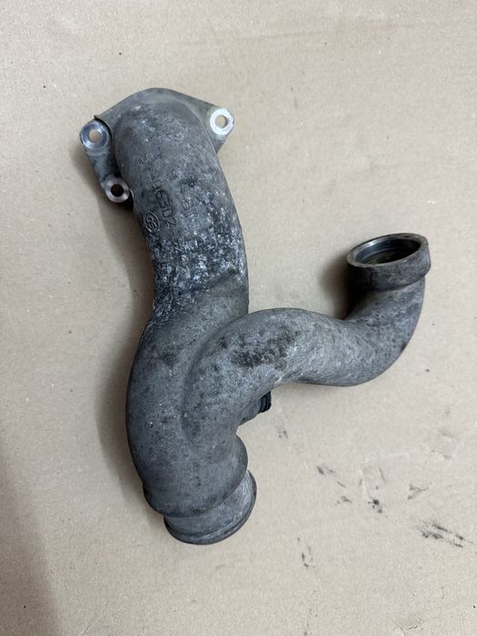 Патрубок охолодження MAN 51.06302-3262, TGX TGS TGA