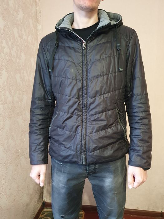 Продам мужскую димисезонную куртку