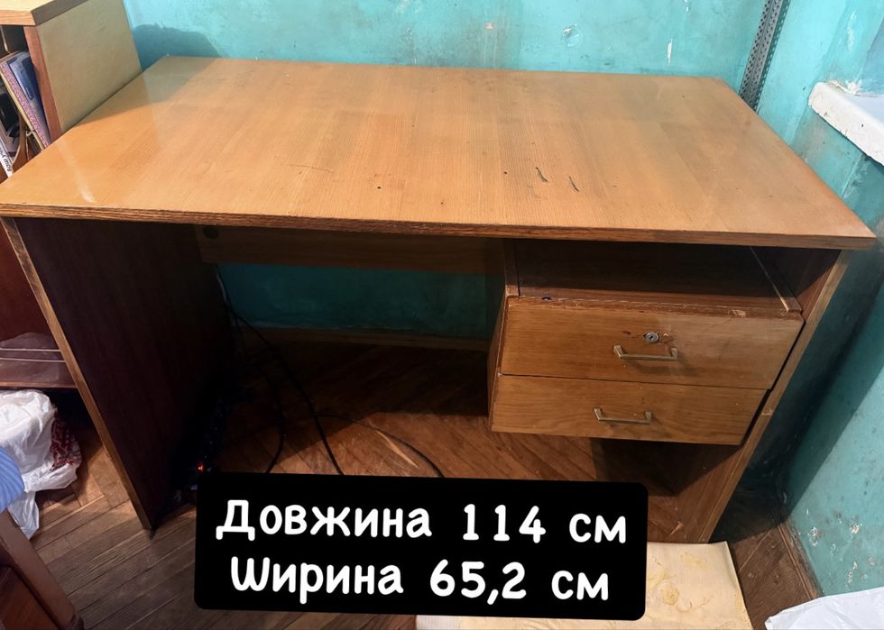 Компютерний стіл