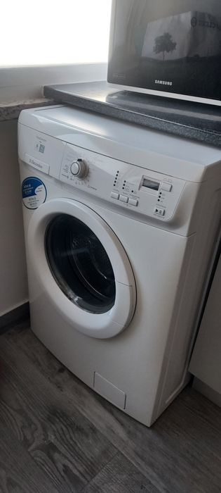 Maquina lavar roupa eletrolux