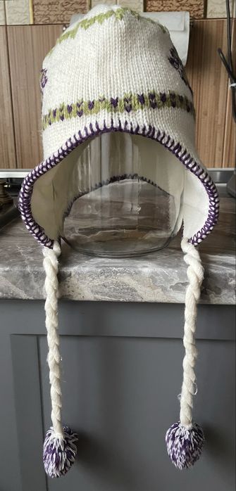 Шапка зимняя вязаная на девочку