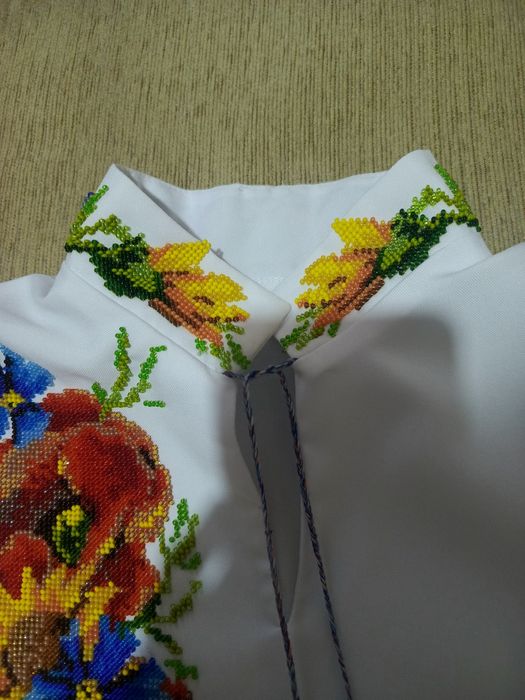 Вишиванка вишита бісером (ручна робота)