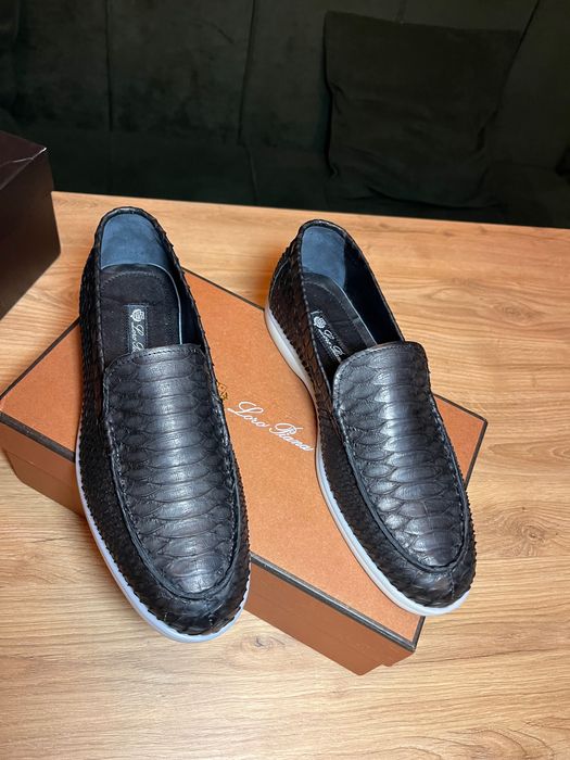 Лоферы Loro Piana  из кожи питона мужские