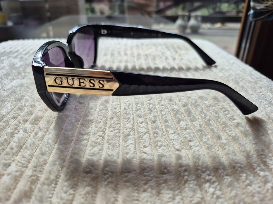 Okulary przeciwsłoneczne Guess GO 0004 01B