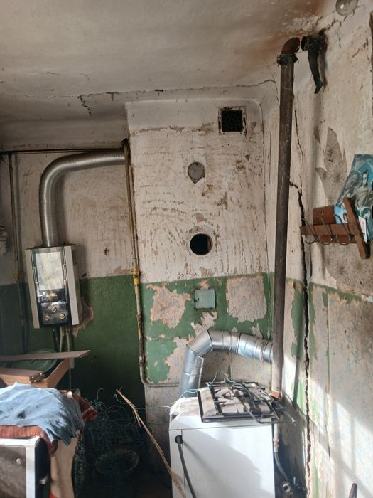 Продам дом в долгинцевском районе,возле жд больницы.