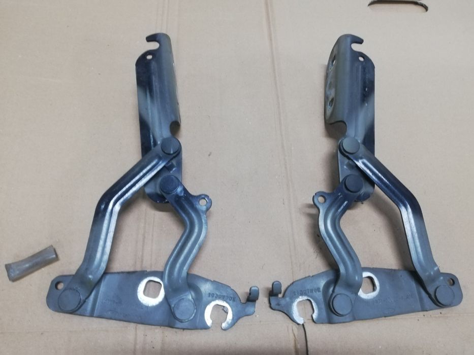 Zawiasy maski pokrywy silnika komplet prawy lewy Ford Fiesta Mk7 VII