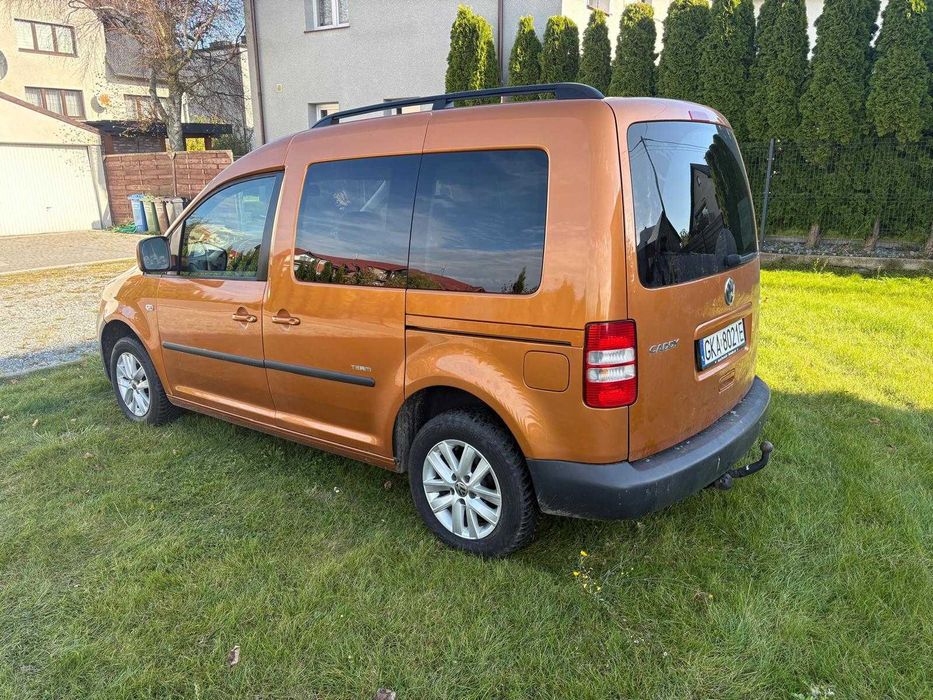 VW Caddy life automat DSG tdi Klima hak 2014 rok alufelgi