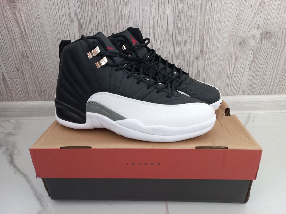Jordan 12 Retro Mid Playoff nike.