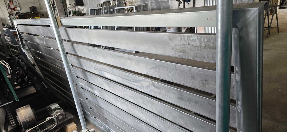 Brama palisada metalowa, przesuwna 4m