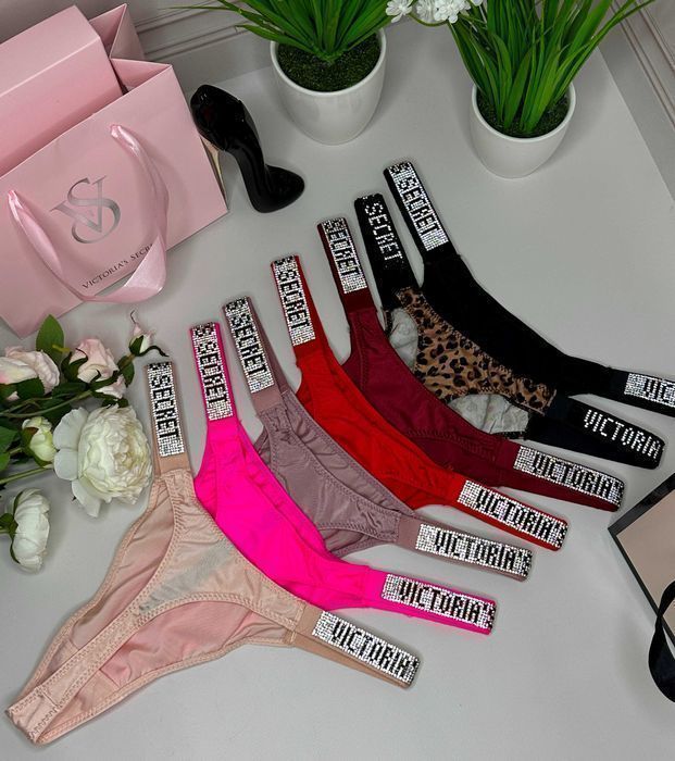 Жіночі стрінги Victoria's Secret. Женские трусики