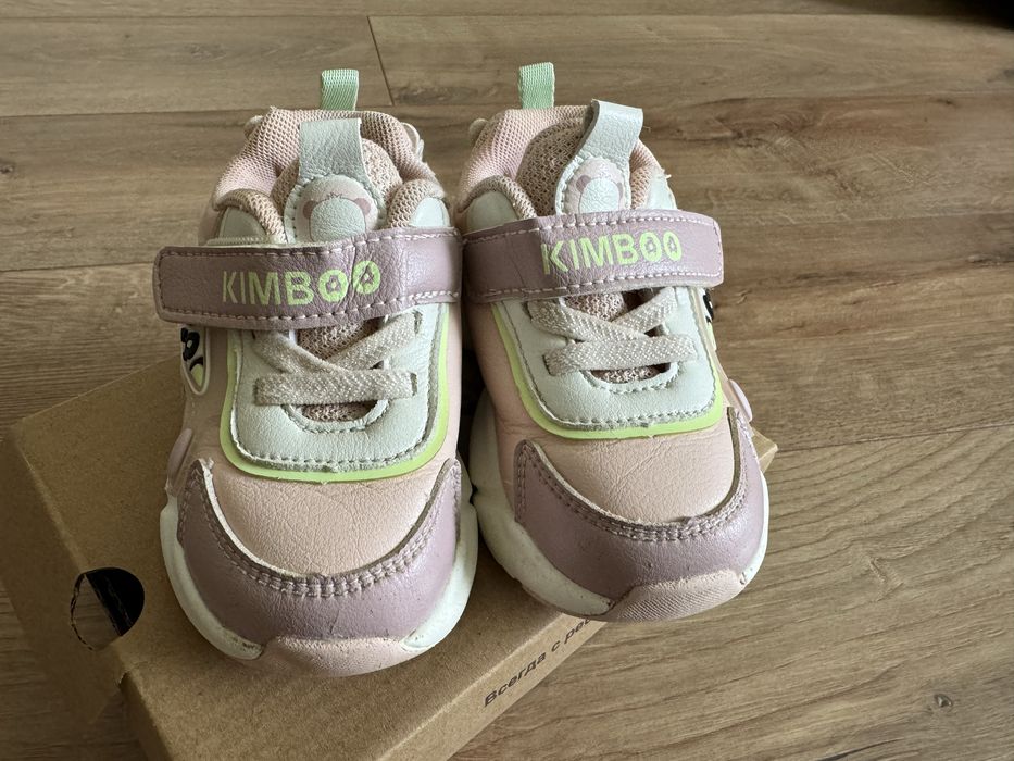 Кросівки для дівчинки kimboo
