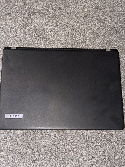 Acer TravelMate P215-53 SUPER STAN!