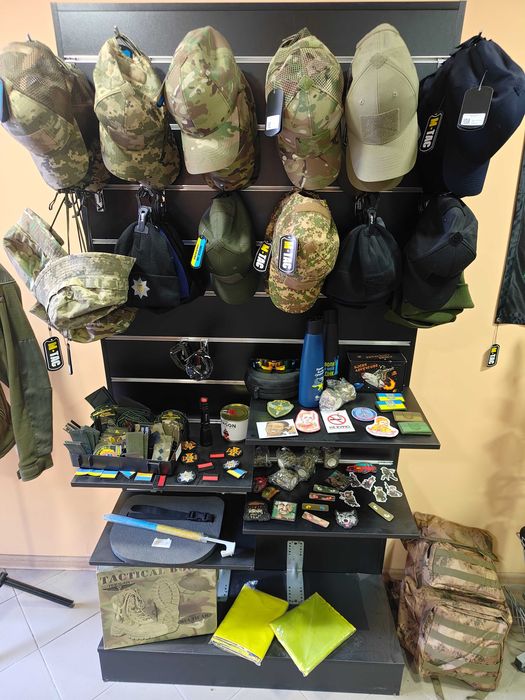Продам торгові стійки
