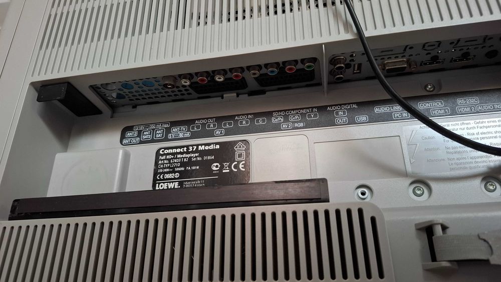 Telewizor  Loewe 37"