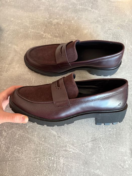 ECCO Metropole Vienna
Лофери жіночі, коричневі 40 розмір, шкіра