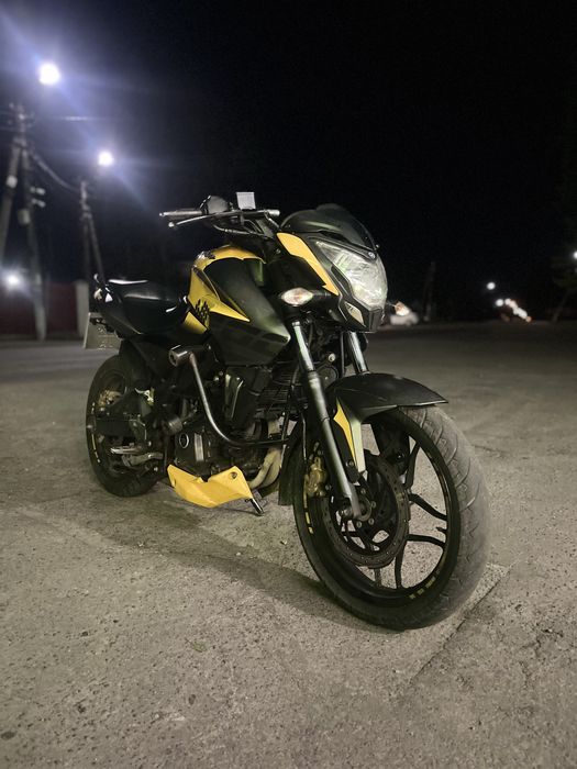 Bajaj Pulsar ns200