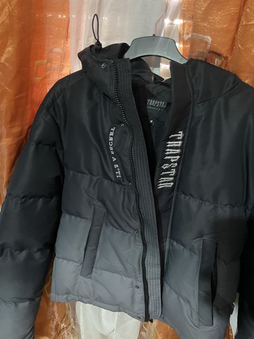 Casaco Trapstar Puffer Preto Original Style – Excelente Estado