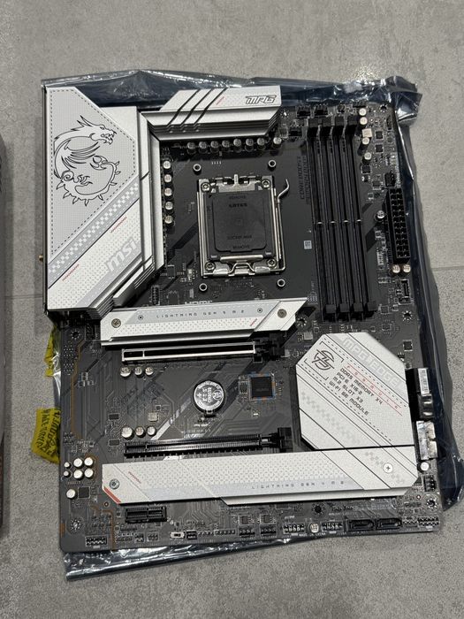 Płyta Główna Msi b650 EDGE Wifi