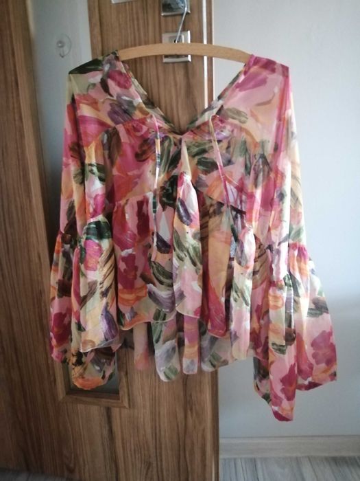 Bluzka damska zwiewna