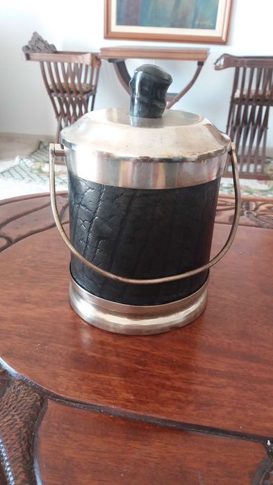 Balde prata para gelo + suporte de garrafa prata + tenaz prata.