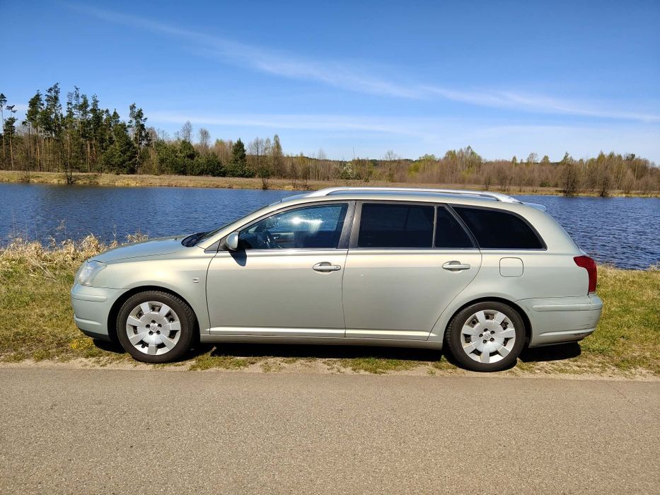 Toyota Avensis 1.8 benzyna/ LPG