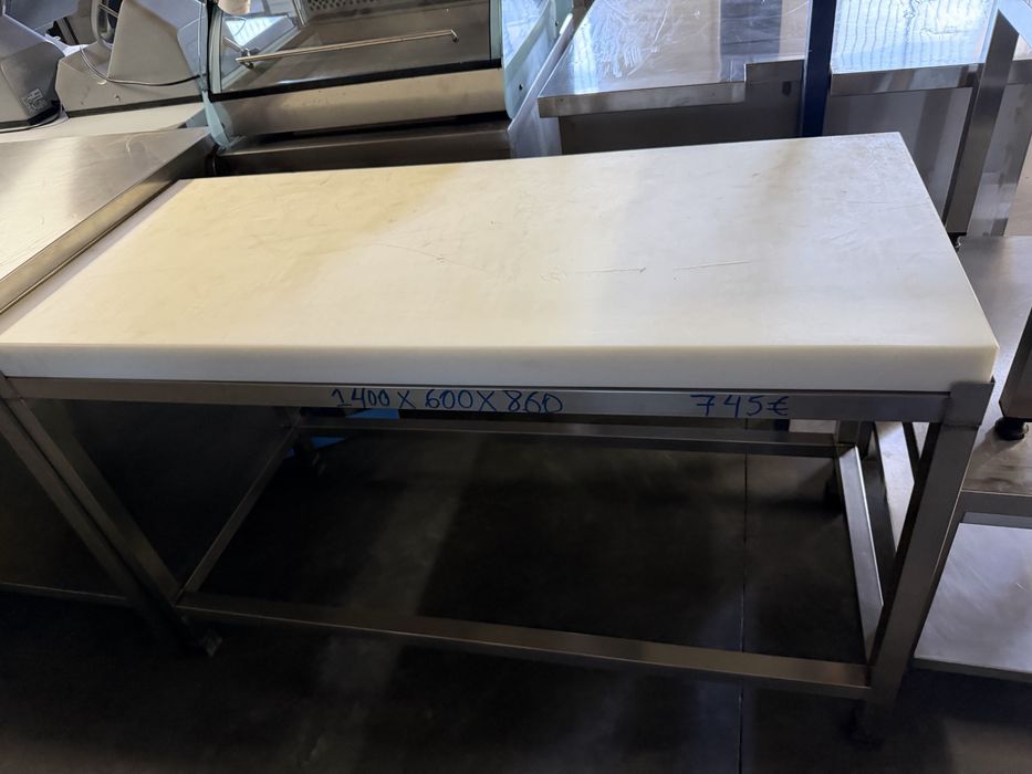 Bancada para corte de carnes