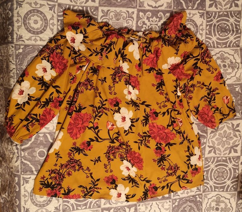 Śliczna bluzka hiszpanka w kwiaty rozmiar 50