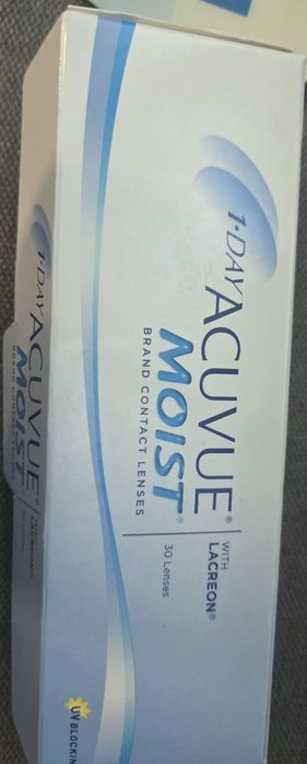 Soczewki jednodniowe ACUVUE MOIST with  Lacreon