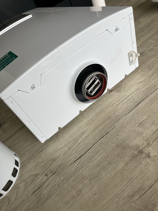Esquentador gás 17 Litros, estanque e termostático, tecnologia lowNOX
