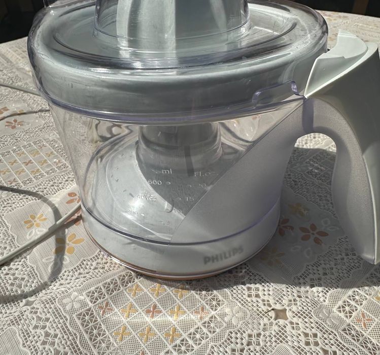 Цитрусниця соковижималка Philips HR2744
