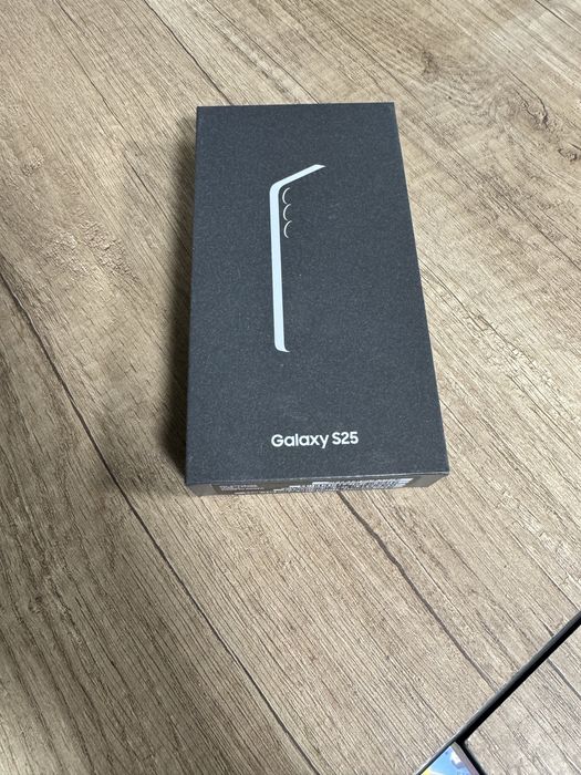 Samsung S25 Icyblue, 12/512 стан нового