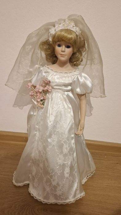 Lalka porcelanowa ,,panna młoda "