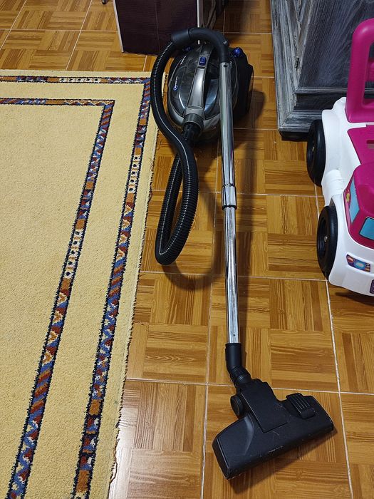 Aspirador sem saco, como novo