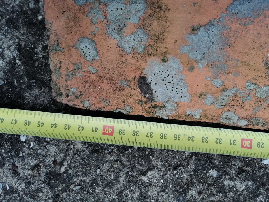 Telha de canudo muito antiga