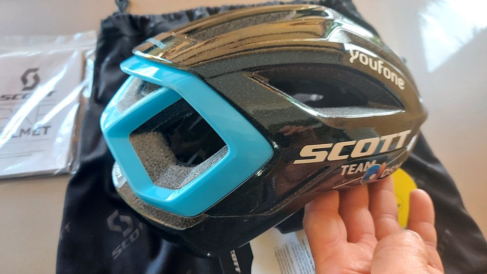 Capacetes de Ciclismo Scott Team DSM ..Giro  e Lazer Century  twistcap