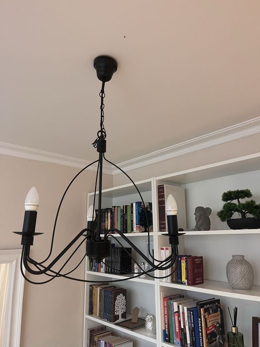 Żyrandol lampa klasyczna stylizowana czarna