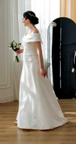 Свадібне сукня..