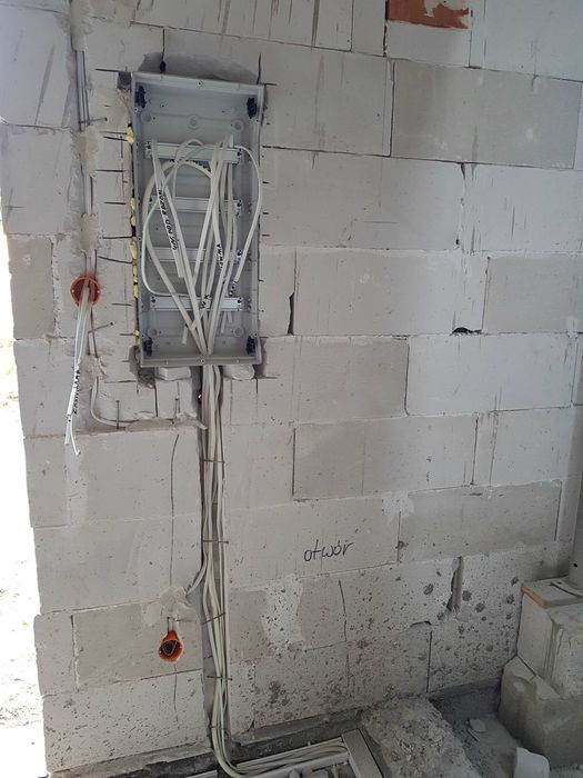 Elektryk E+D/Pomiary/Odbiory//Przyłącza/ Usługi minikoparką