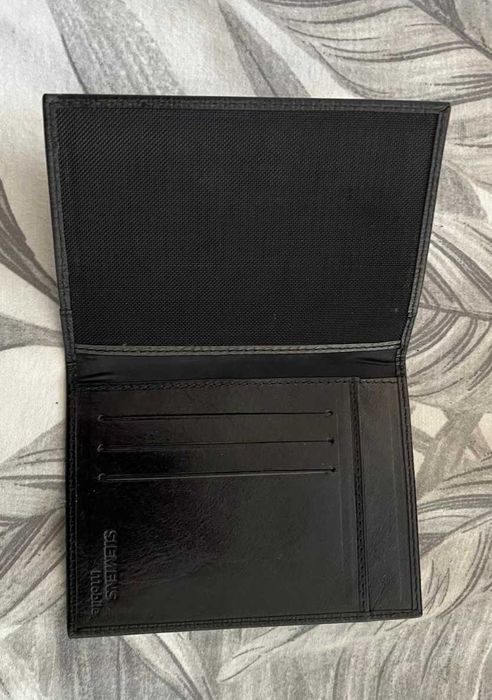 Batycki etui na karty okazja skora !