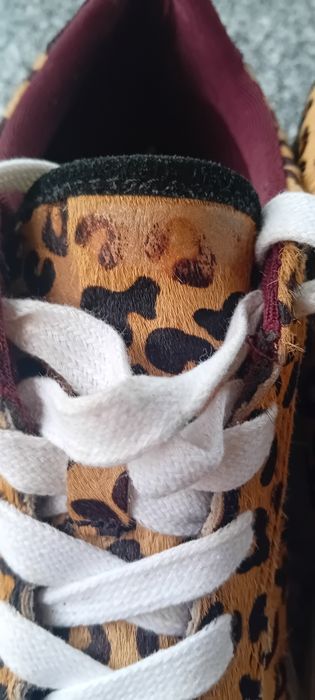 Sapatilhas leopardo de marca