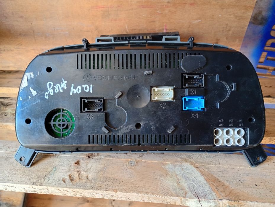 Панелі приладів, тахограф до Мерседес Атего, Аксор,Актрос
